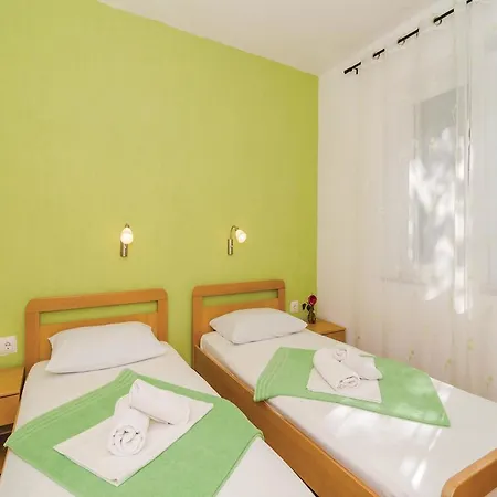 Vikendica Three-bedroom Holiday In Mljet Sobra